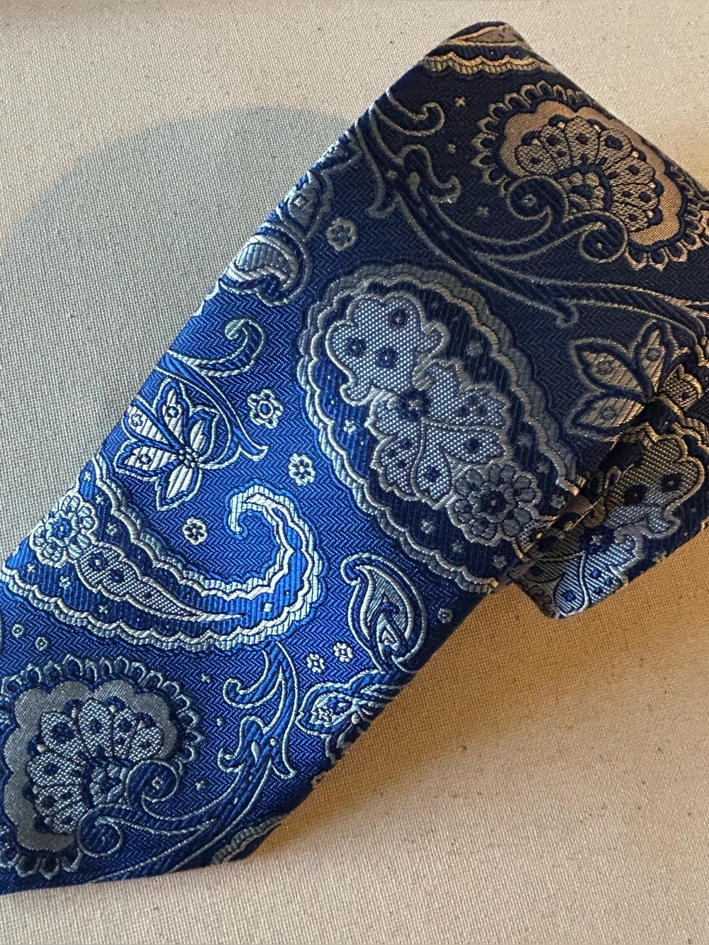 David Taylor Paisley Silk Tie in Blue & Silver Like New